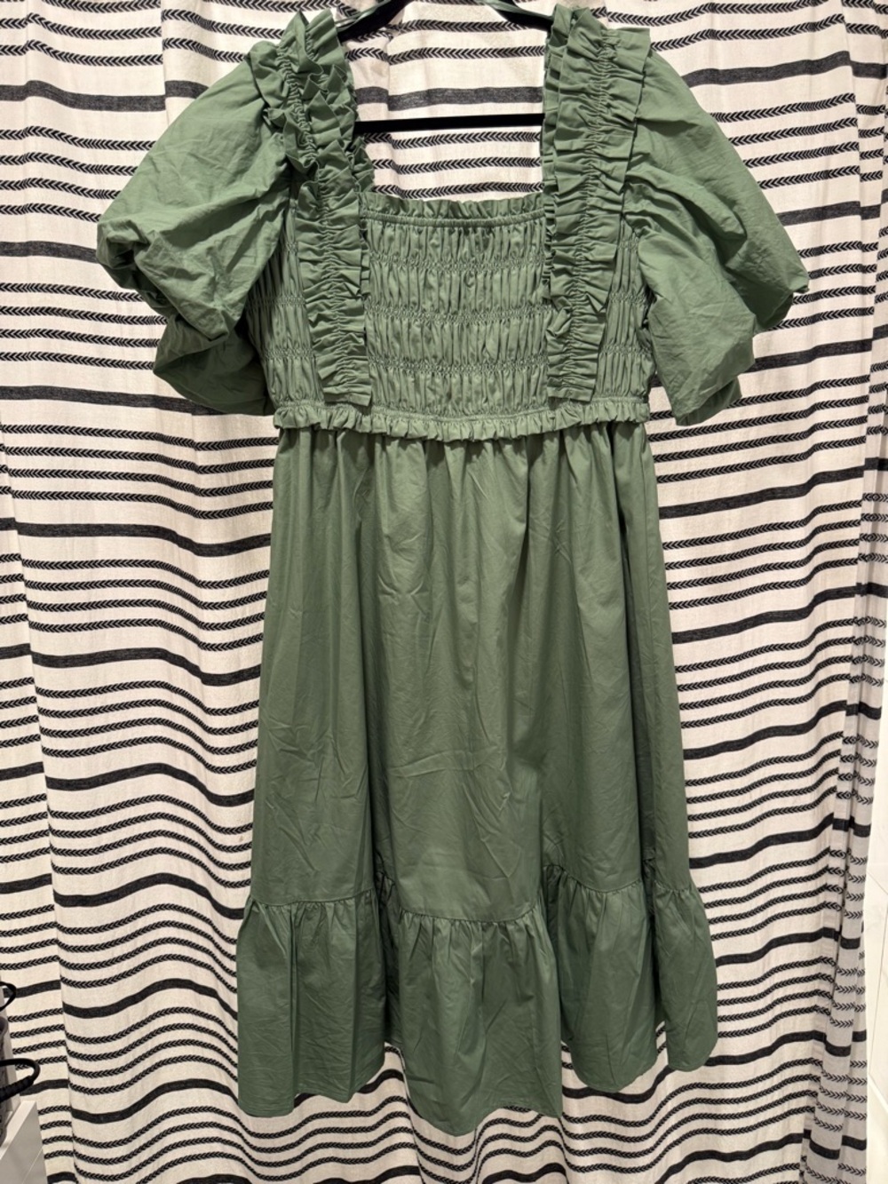 Green Smocked Puff-Sleeve Dress